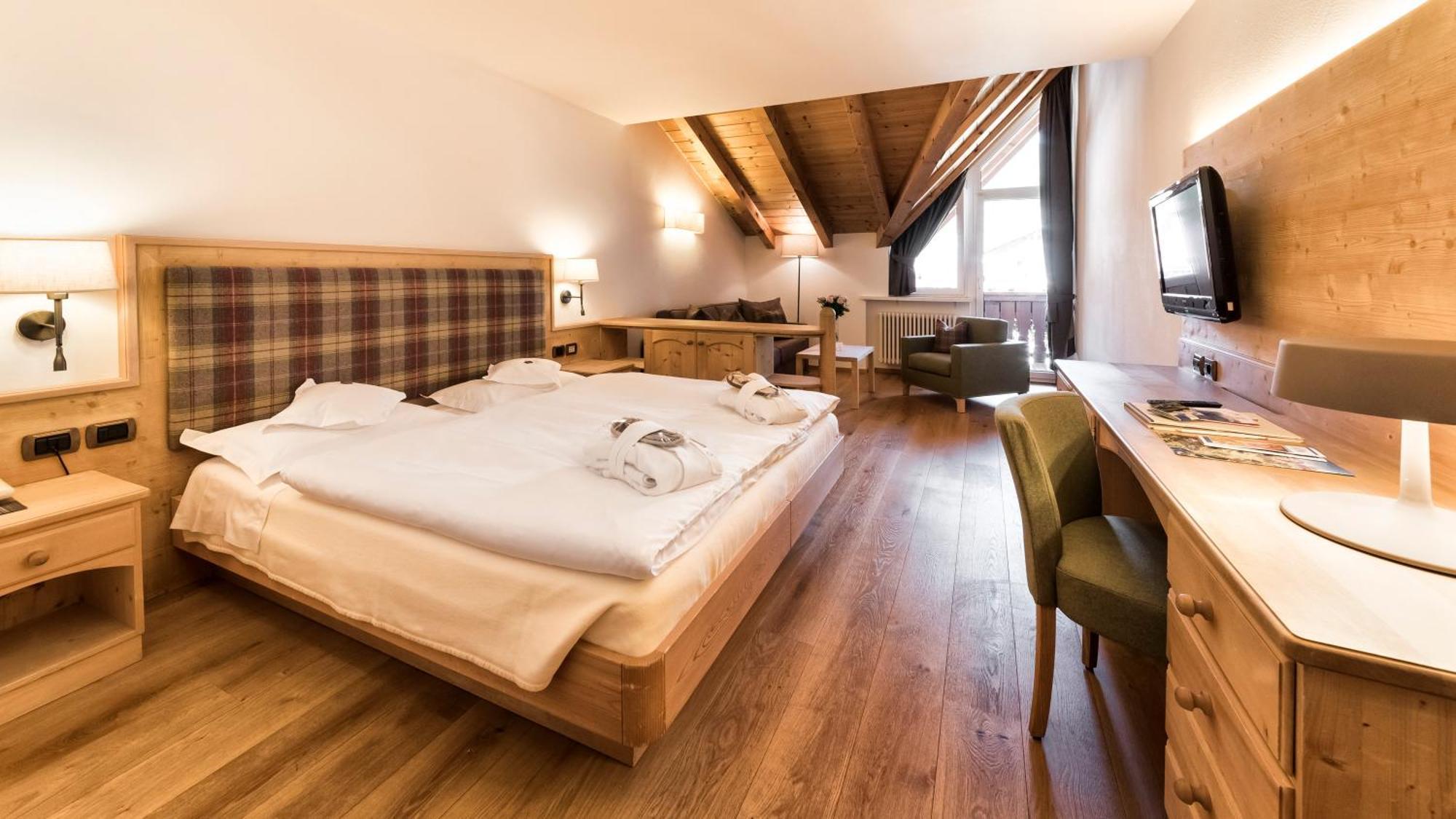 Hotel Genziana Ортізеї Екстер'єр фото